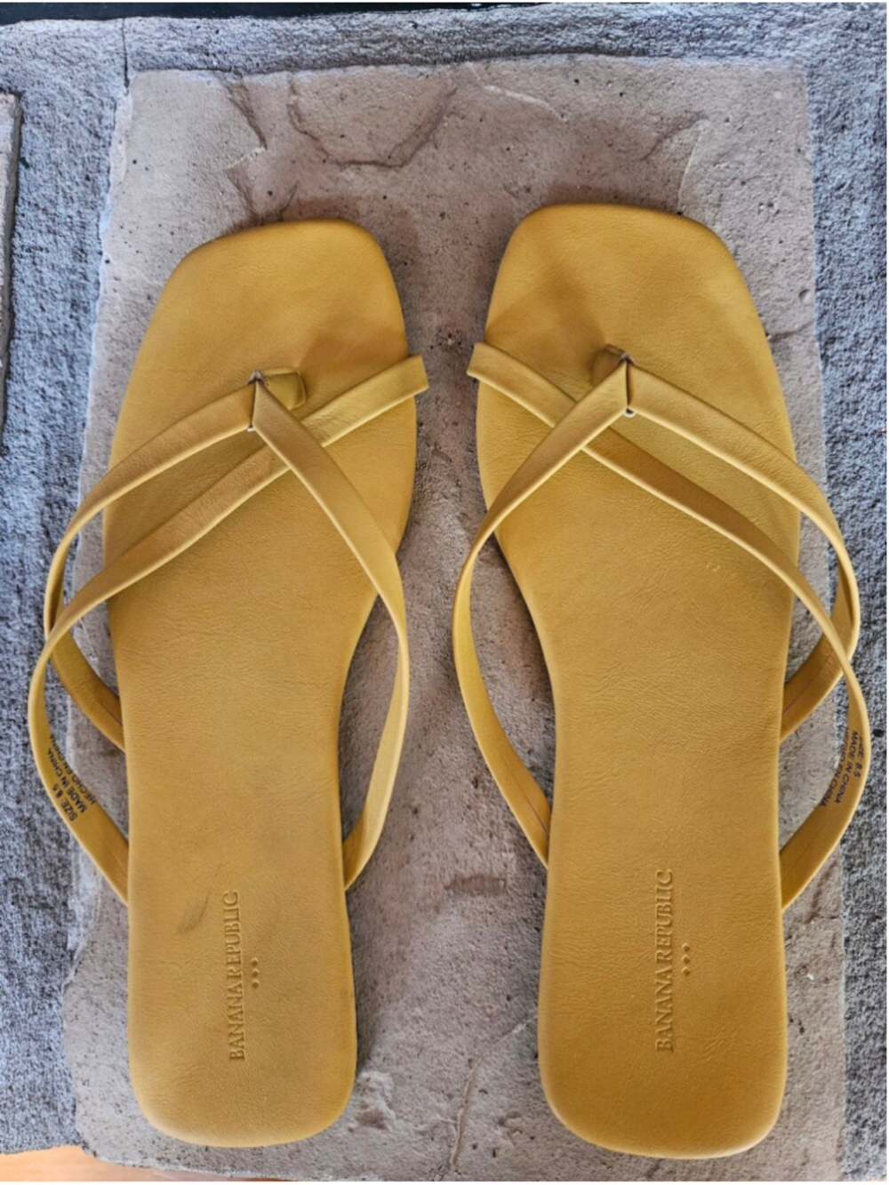 Banana Republic sandals 8.5 women's